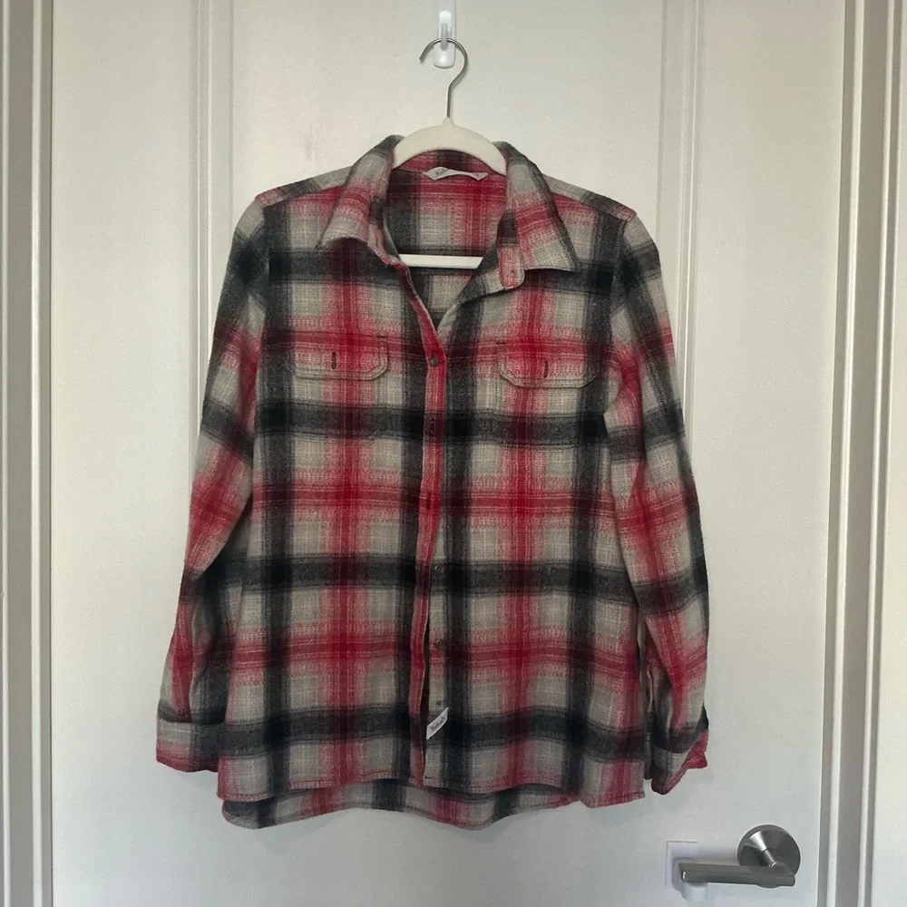 Woolrich Women’s Red and Gray Plaid Button Up Flannel 100% Wool - Picture 1 of 4
